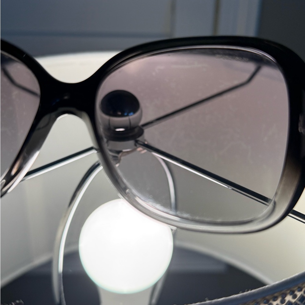 Prada Black Sunglasses - Picture 6 of 16